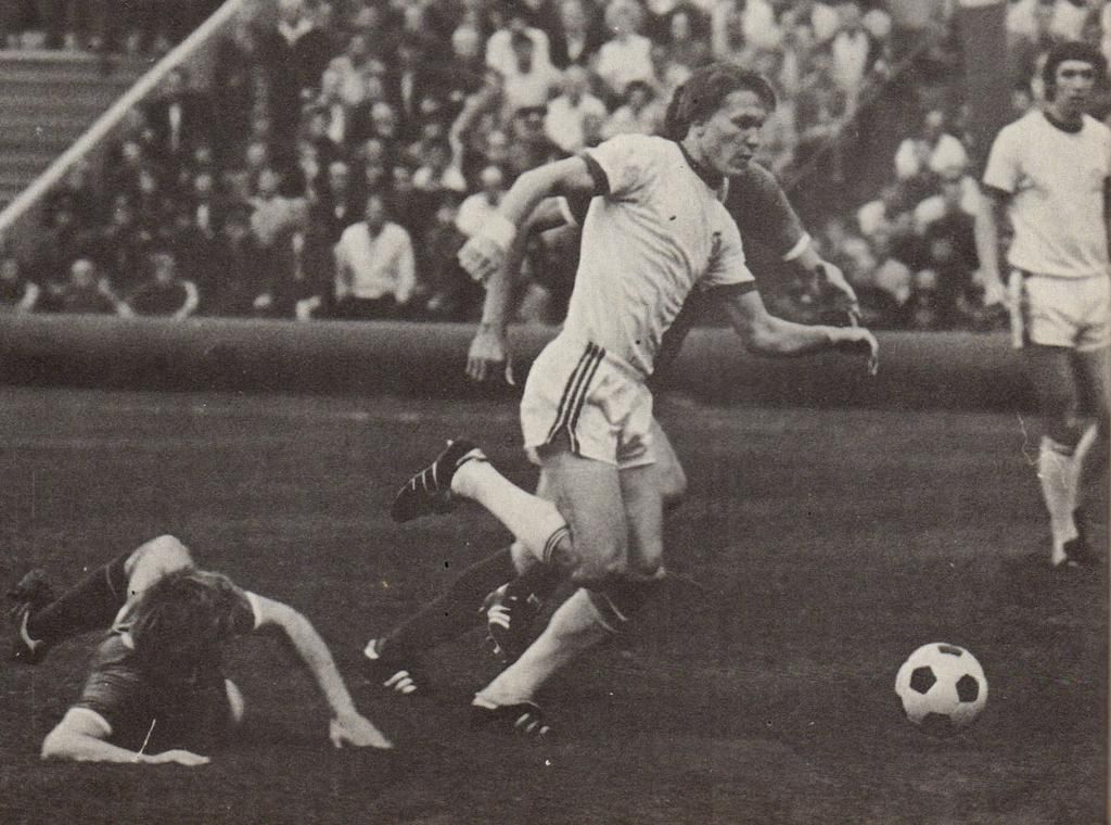 Найкращі бомбардири сезону в чемпіонатах