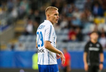 Vitaliy Buialskii played his 400th match for Dynamo