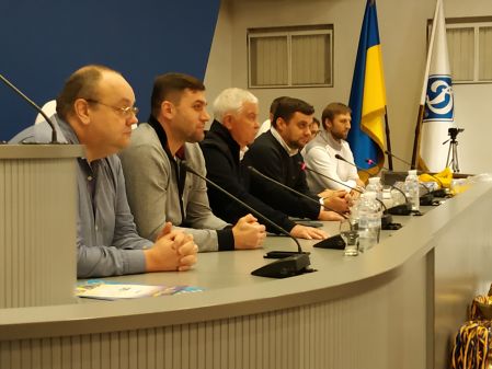 На стадіоні «Динамо» відбулося нагородження переможців ХФЛ