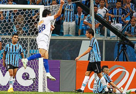 Gremio with Dudu lose against Brasileirão leader (+ VIDEO)