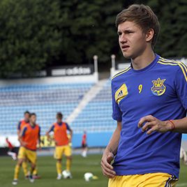 Dynamo midfielder Vladyslav Kalytvyntsev beaten in Kyiv