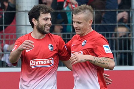 Mehmedi’s brace grants Freiburg comeback against Borussia