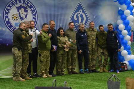 Посильна допомога військовим на передову від Академії ФК «Динамо» (Київ) та «Динаміка»