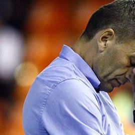 Valencia head coach fired after EL drawing