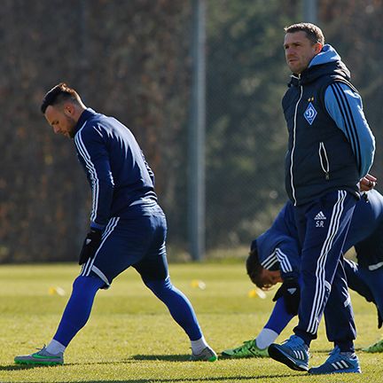 The White-Blues getting ready for the game against Metalist