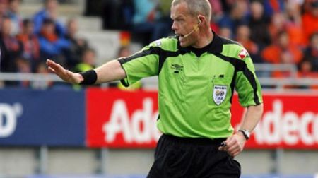 Dynamo – AZ: referees from Norway