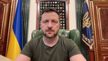 Очевидно, Росія старається завдати болю Україні, і удари більш наглі – звернення Президента