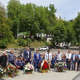 Tribute to Valeriy LOBANOVSKYI at Dynamo Stadium
