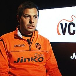 Valencia caretaker manager to make his debut on December 19