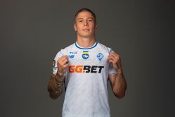 Denys Popov extends contract with Dynamo