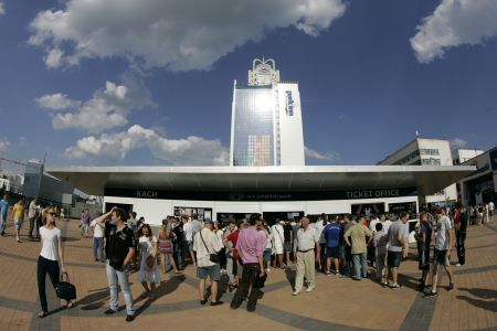 Відвідайте гру 2-го туру УПЛ «Динамо» - «Олімпік» на НСК «Олімпійський»!