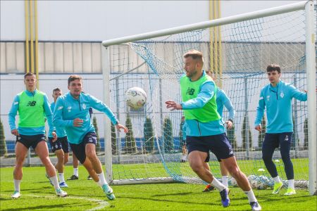 Dynamo preparations for Zoria at club training ground