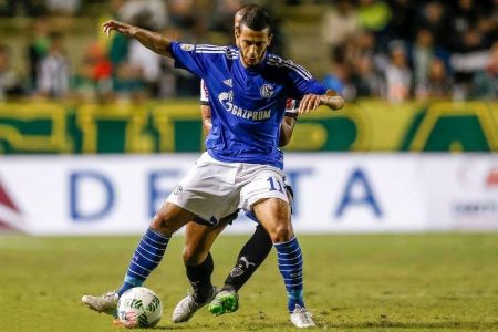 Schalke with Younes Belhanda lose against Atletico Mineiro by great margin