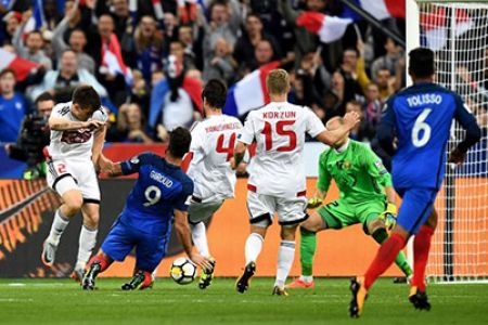 Belarus with Korzun lose against France