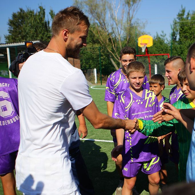 Andriy YARMOLENKO presents orphanage with football ground