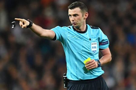 Barcelona – Dynamo: officials from England