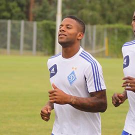 Dynamo newcomers to take part in evening training session