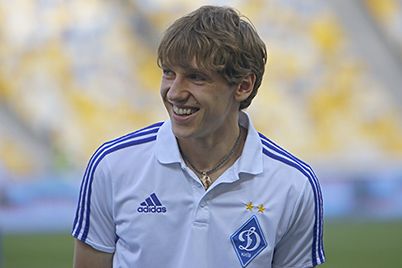 Denys HARMASH prolongs his contract with Dynamo