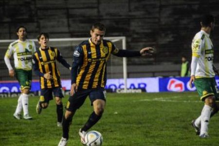 Marco Ruben scores for Rosario Central again