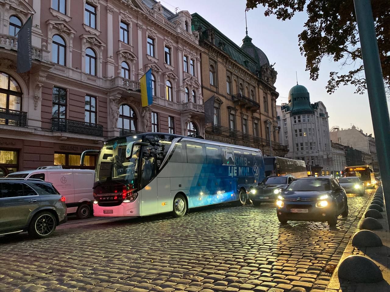 Динамівці повернулися до України