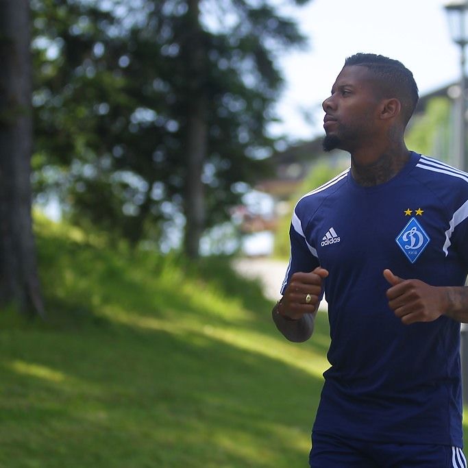 Jeremain LENS starts training