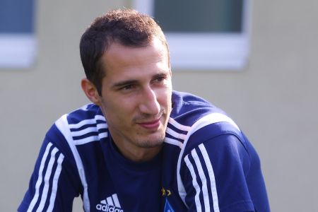 Radoslav PETROVIC makes his debut for Dynamo