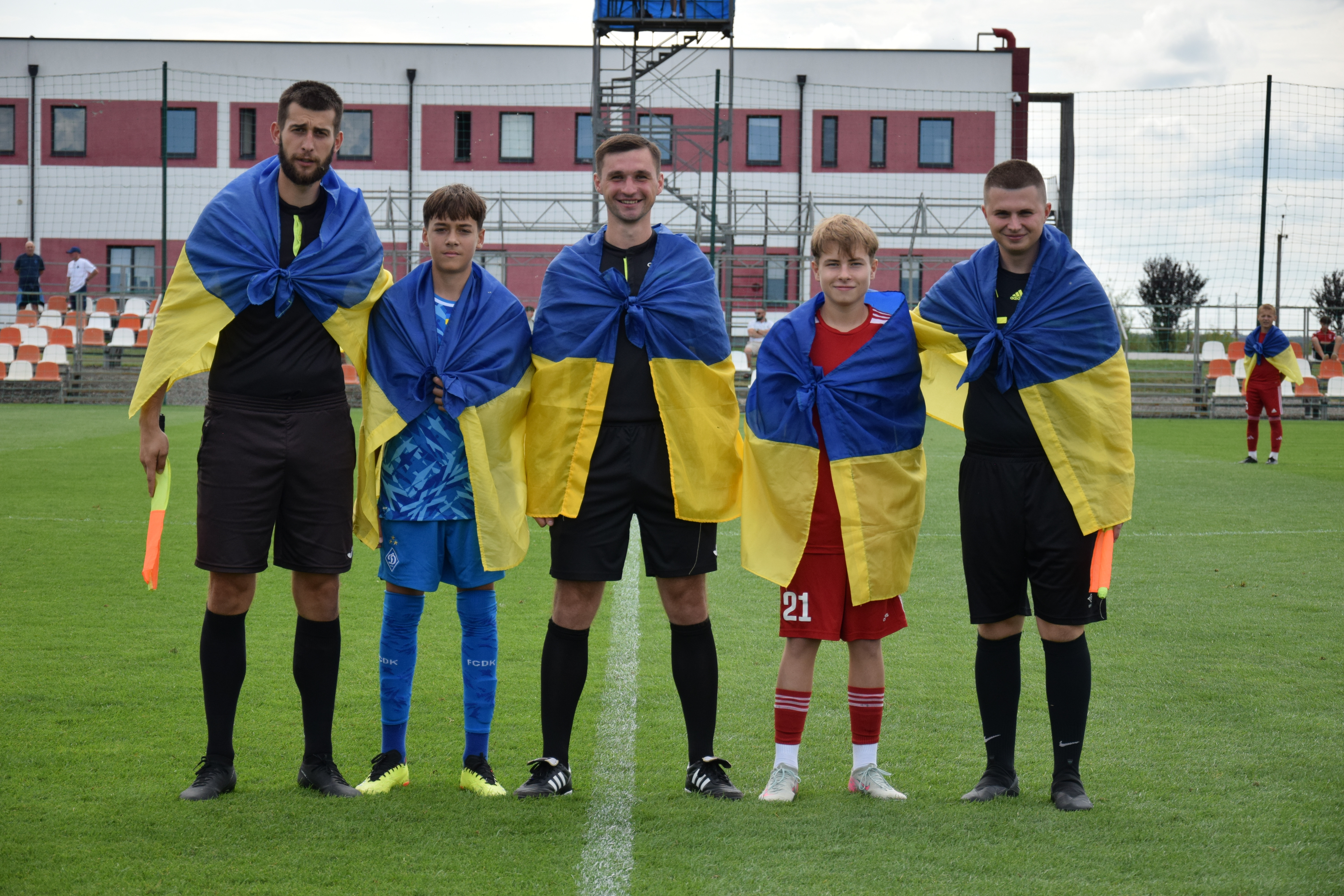 ДЮФЛУ U16/U14. Впевнені перемоги динамівців на виїзді над «Мункачем»