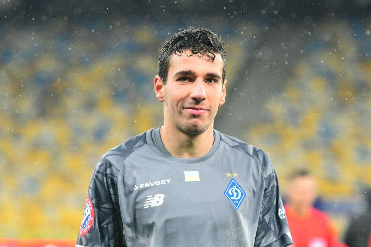 Ruslan Neshcheret makes his debut for Dynamo first team