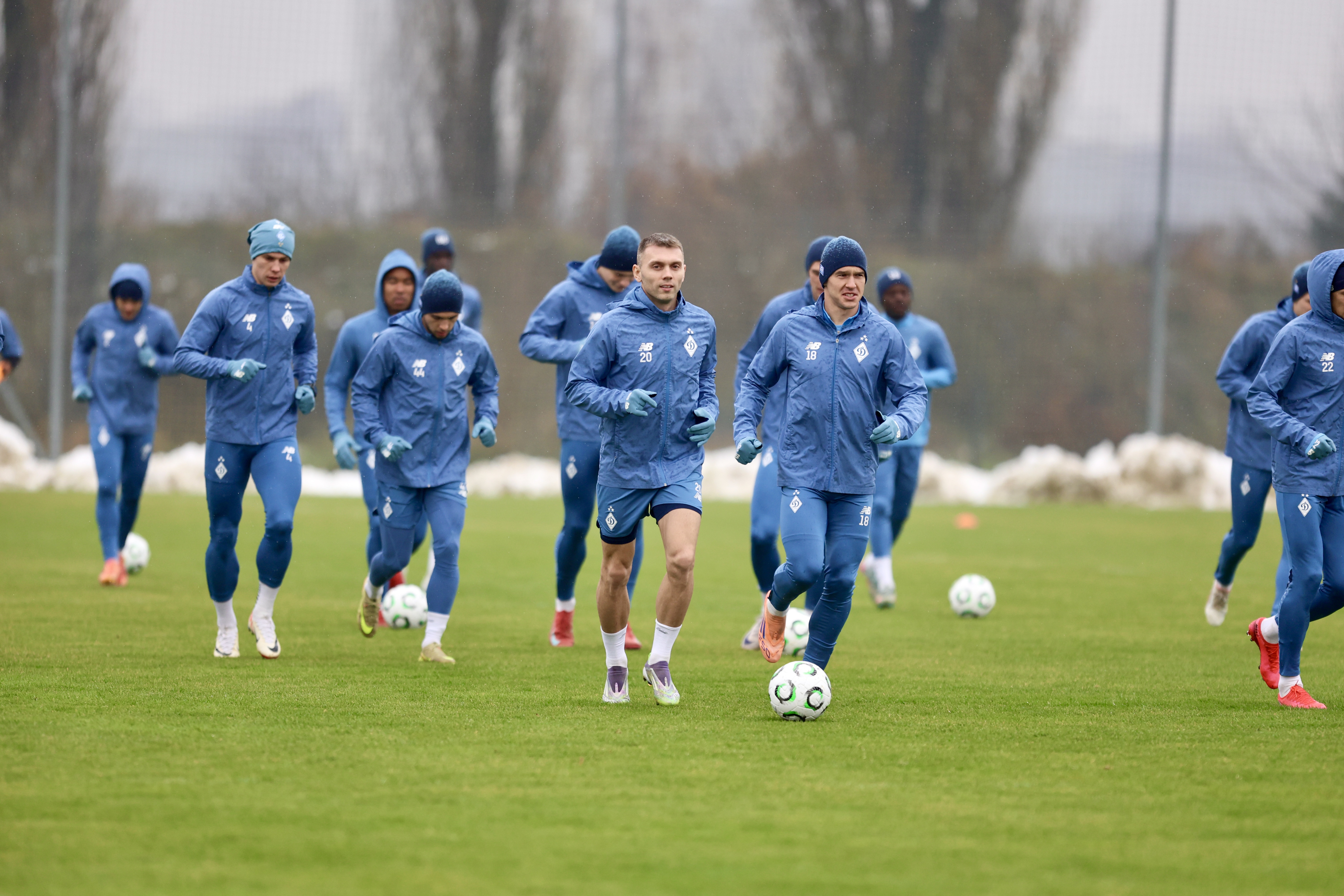 Dynamo arrive in Cyprus