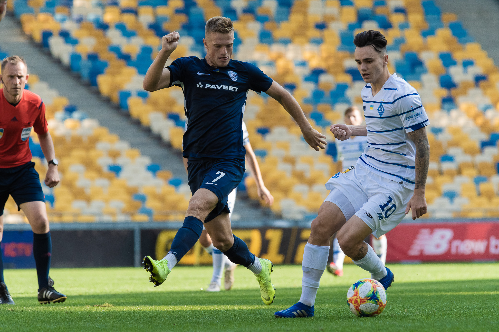 Спорт украина футбол